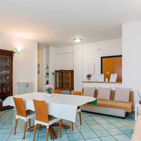 Lägenhet Casa Elan